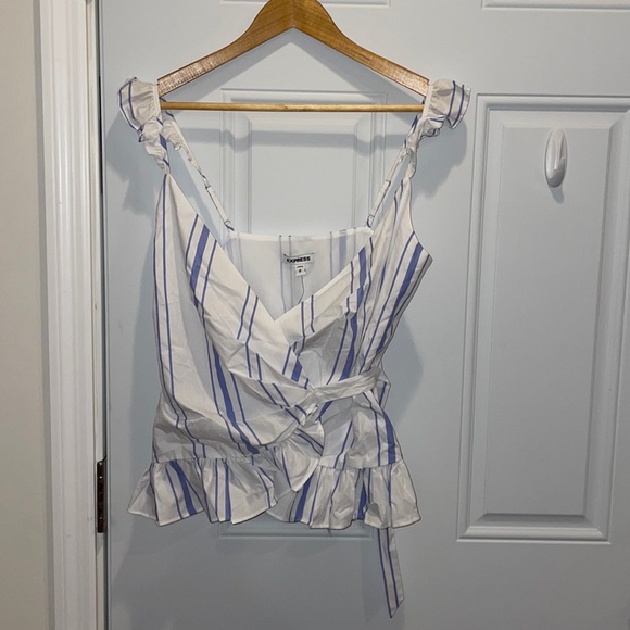 Women’s Express tank, front wrap waist tie. Size Small. New with tags. - Picture 1 of 3